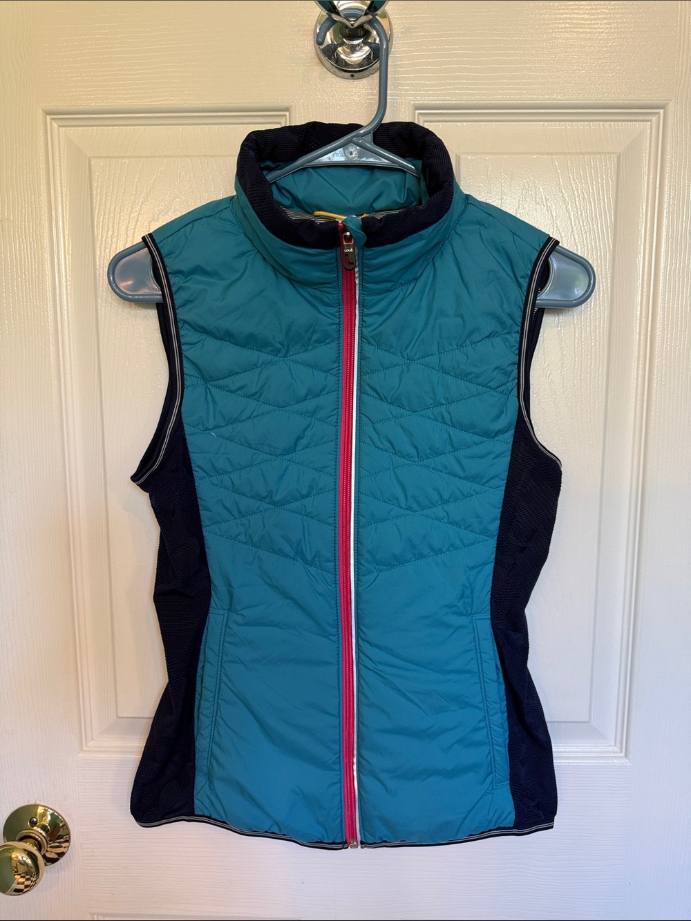 Lole Teal Quilted Icy Vest with Navy Side Panels